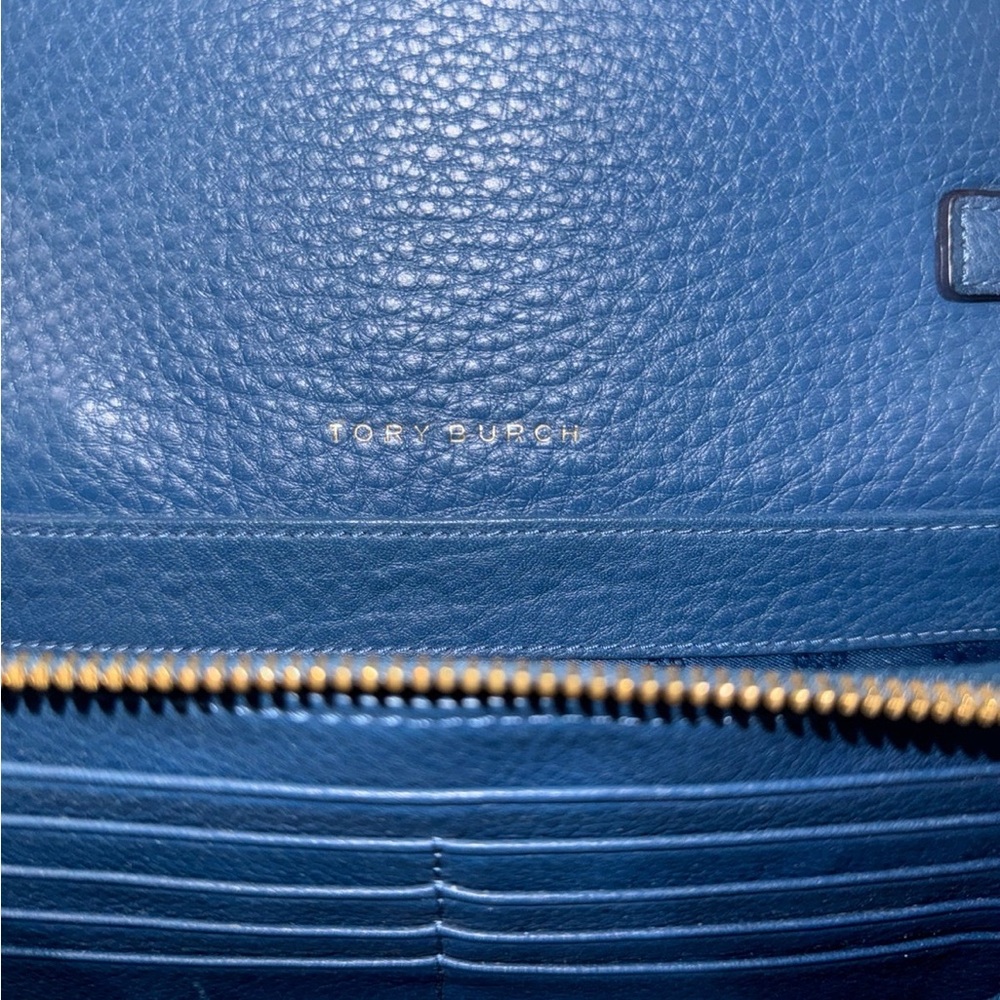 Tory Burch Navy Crossbody Bag - Picture 4 of 7